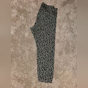 Old Navy Olive Green Cheetah Print Leggings